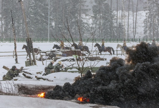 Вчера в Кубинке прошла военно-историческая реконструкция, посвященная Битве под Москвой  В начале декабря..