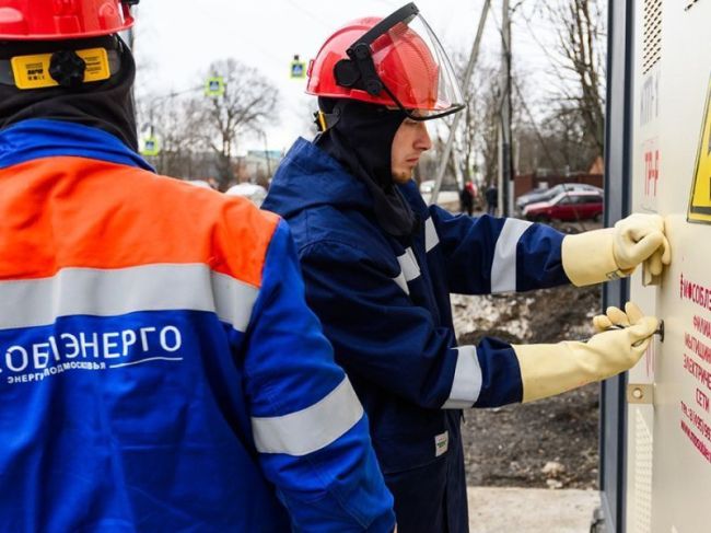 Энергетики проведут замену опоры и обрежут деревья в Пушкино в понедельник.  Фото: медиасток.рф 
Автор:..