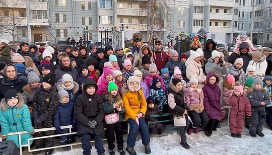 В прошедшие выходные весело и вкусно отметили Новый Год в Подольских Просторах!
Дом 43-Арммм 17 принял у себя..