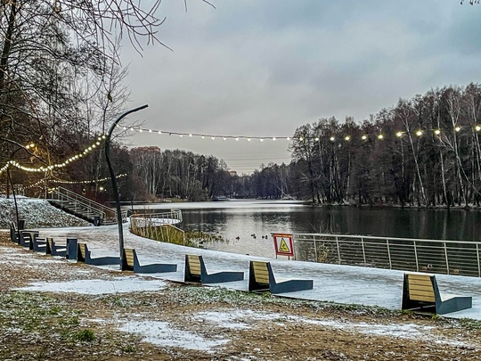 А тем временем шел..