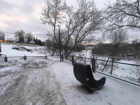 Ждём в 2025 году последний этап реконструкции парка Талалихина. Правда, качество уже выполненных работ..