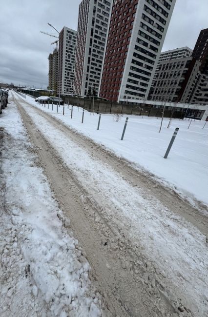 Отличное отношение к гражданам.
Долгопрудный, Гранель.
Да прям РОВНАЯ..