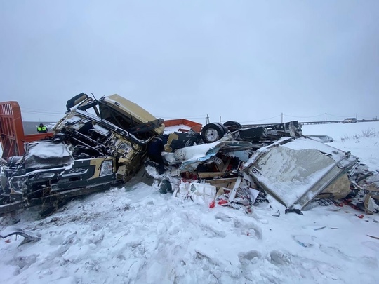 ВСЯ СТРАНА В ТРАУРЕ, ВСЕ ТР*ПЫ😭 
Утром в Люберцах произошло жуткое ДТП , погибли известные личности.. 
..