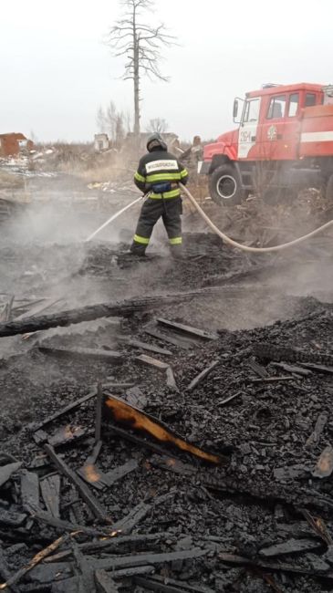 🚨 Накануне в понедельник огнеборцы 264-й пожарно-спасательной части ГКУ МО «Мособлпожспас» ликвидировали..