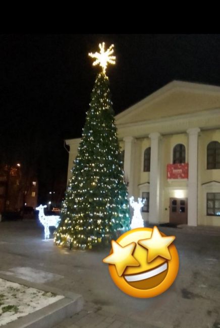 СКАЗКА В СЕВЕРНОМ 🎄
В нашем Северном поставили ёлку с оленями и это просто красотища 🌟 Гуляешь мимо, и..