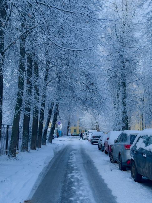 ПОСЛЕ СНЕГОПАДА ❄️
Наша Балашиха заиграла новыми красками!
Всех с Новым..