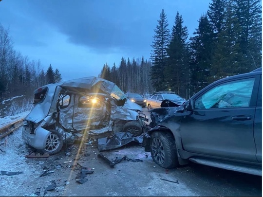 ВСЯ СТРАНА В ТРАУРЕ, ВСЕ ПОГИБЛИ 😭 
Утром в Люберцах произошло жуткое ДТП , в которое попали известные..