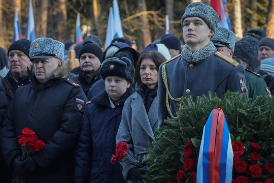 🖤 В БАЛАШИХЕ ПОЧТИЛИ ПАМЯТЬ ПОГИБШИХ НА СВО! 
В годовщину начала специальной военной операции мы, вместе с..