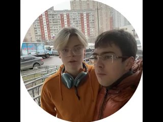 ⚠️Осторожно, мат  Юные путилковские "блогеры" решили, что это будет очень крутой контент и запалили петарды..