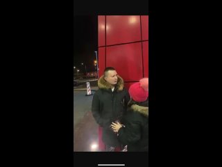 Сегодня ночью прорвало трубу на посёлке Авангард. Жительница посёлка звонила во все службы. Но без..