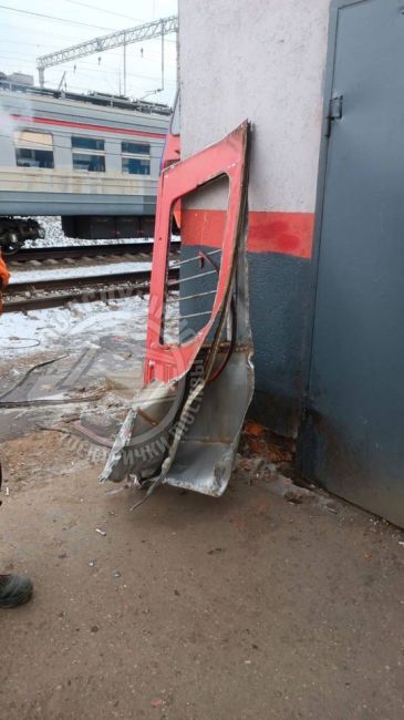 🚆 Пострадавший хвостовой вагон ЭД4М-0359 отбуксирован в депо..