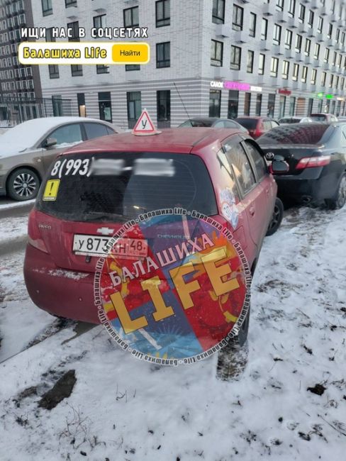 ⚡ Тем временем в ЖК «Измайловский лес» продолжают обучать парковке на..