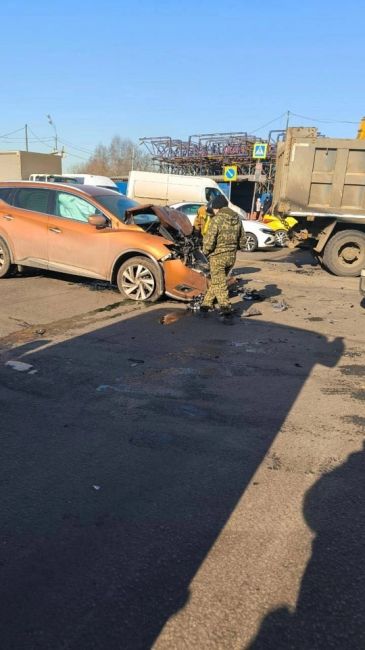 ❌ Крупное ДТП на Варшавском шоссе (пересечение с Расторгуевским ш.).  Движение заблокировано. Общественный..