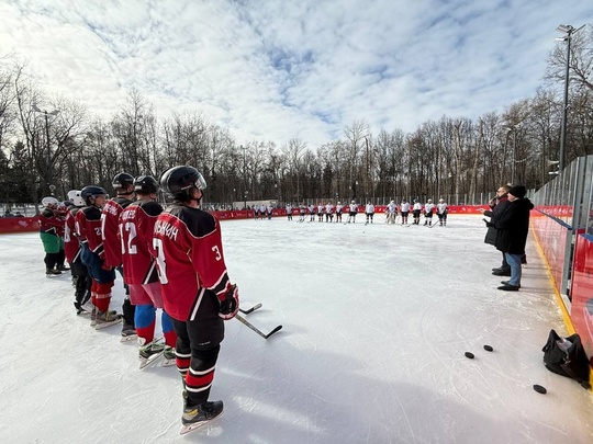 🏒 В преддверии Дня защитника Отечества, 22 февраля, на катке в парке Мира прошел хоккейный матч, посвященный..