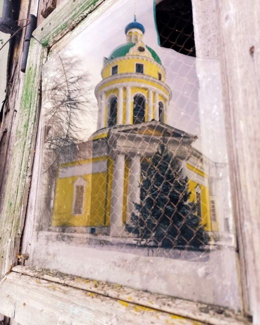 Церковь Гребнево в отражении💛  (Александр..