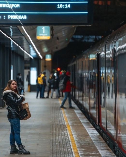 Вечерняя атмосфера D3.
По дороге домой.  Фото:..