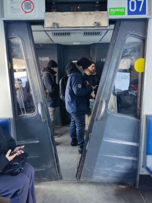 Электричка в Расторгуево. Когда уже будут новые вагоны на Павелецком..